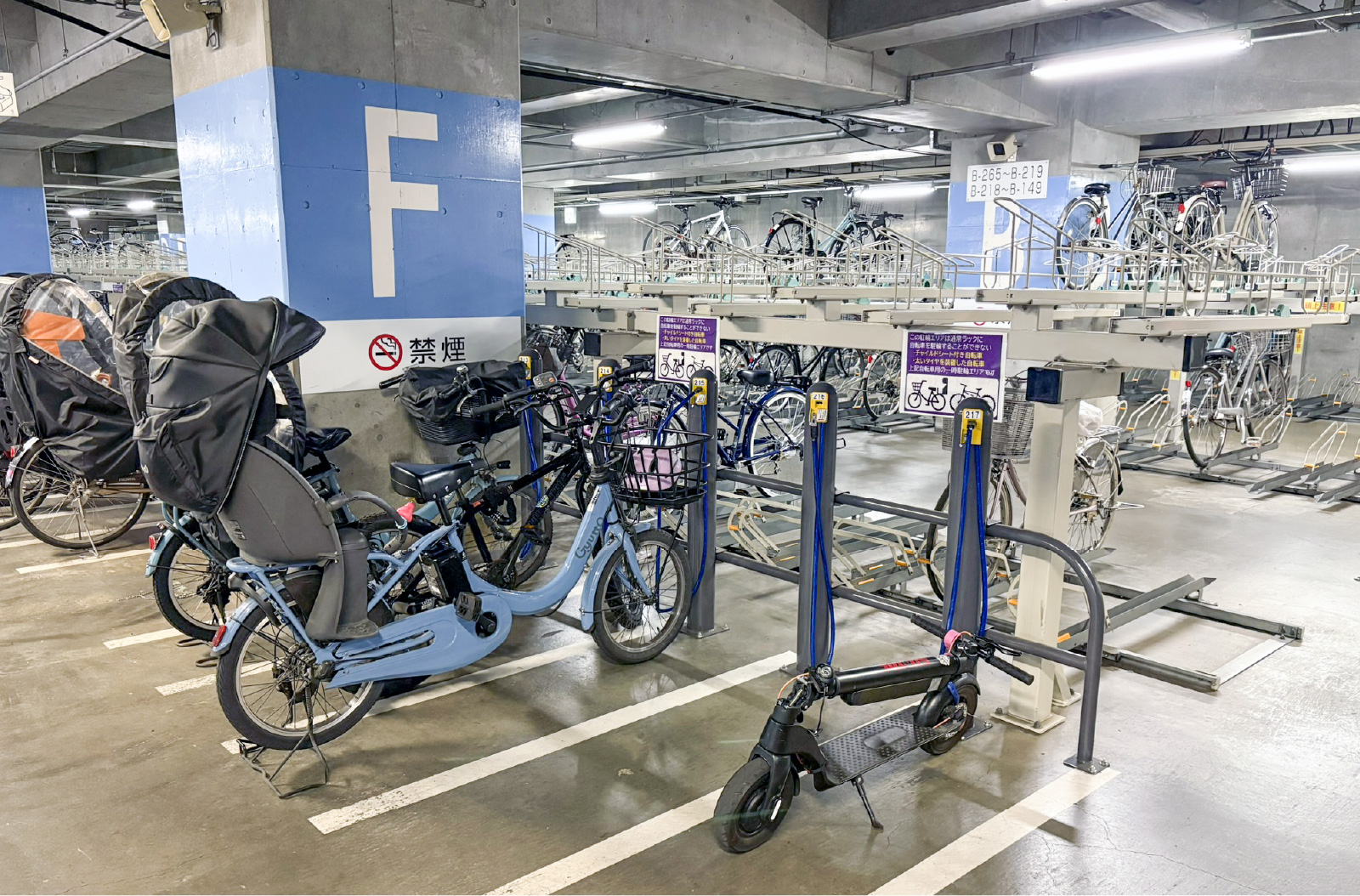オダサガ北口自転車駐車場内観