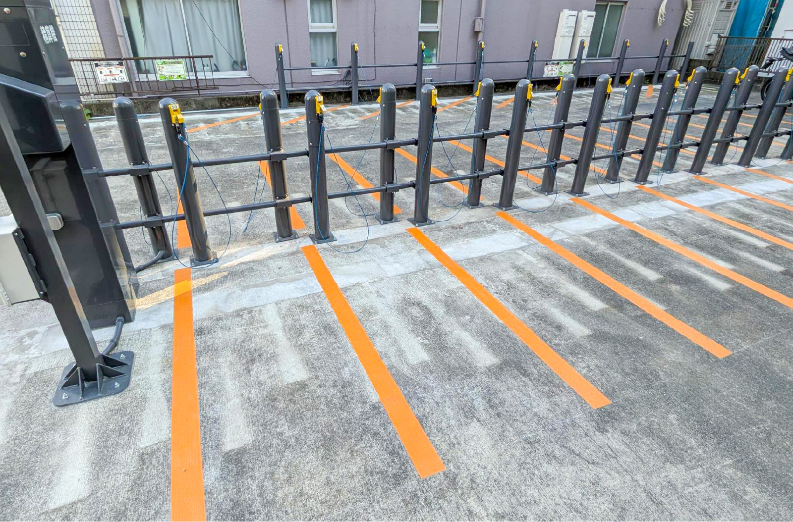 相模原駅南口バイク駐車場